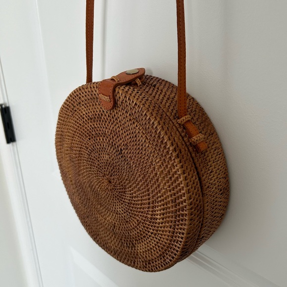 NWT Boho Bags The Original Round Rataan Crossbody Bag Purse - Picture 4 of 10